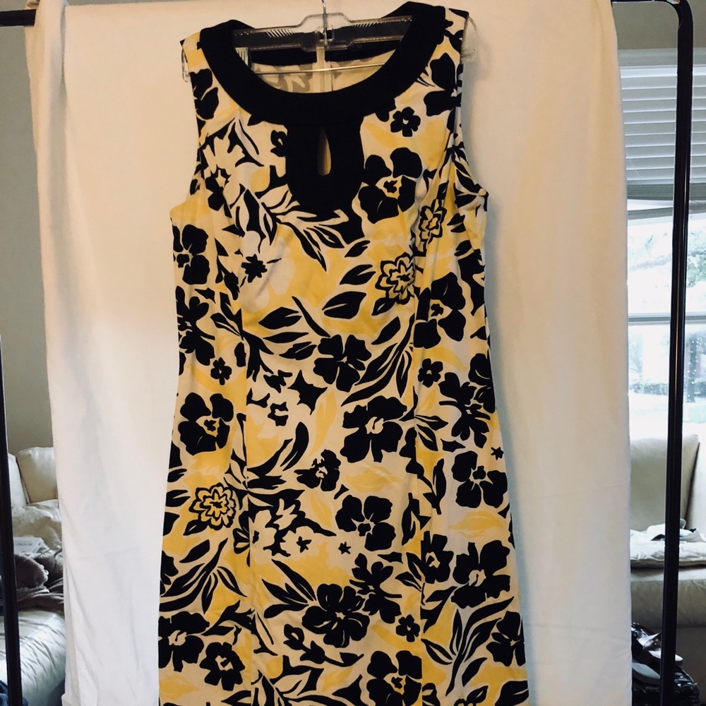 Chaps semi fitted dress